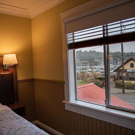 Salt Spring Inn Ganges Eksteriør bilde